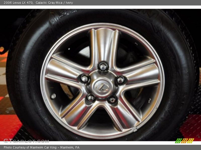 Galactic Gray Mica / Ivory 2006 Lexus LX 470