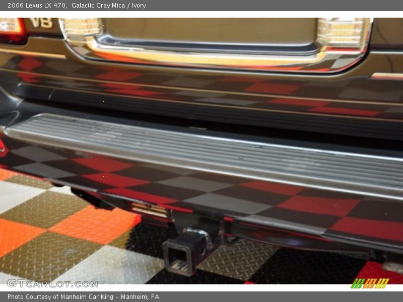 Galactic Gray Mica / Ivory 2006 Lexus LX 470