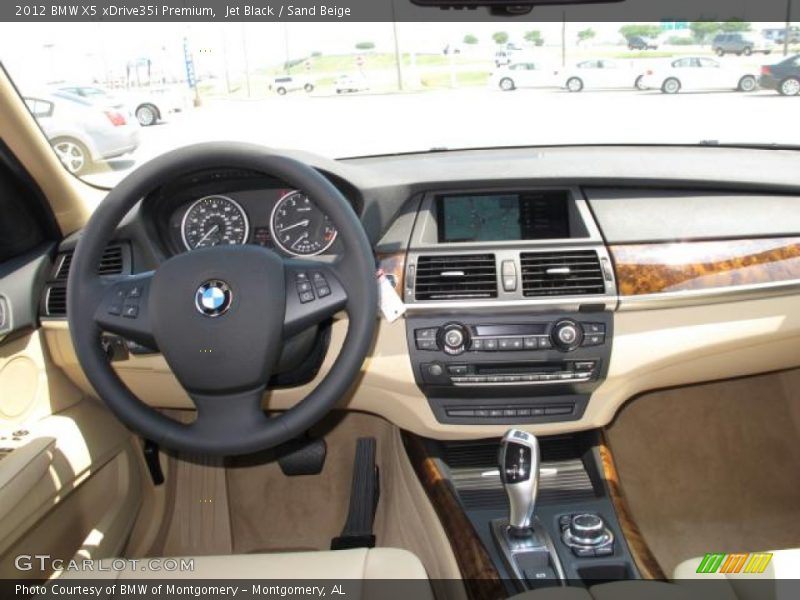 Dashboard of 2012 X5 xDrive35i Premium