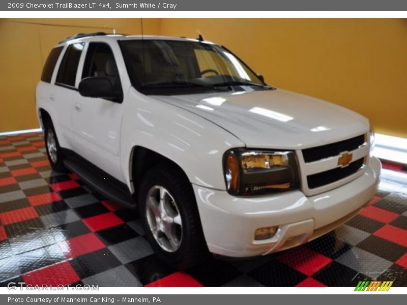 Summit White / Gray 2009 Chevrolet TrailBlazer LT 4x4