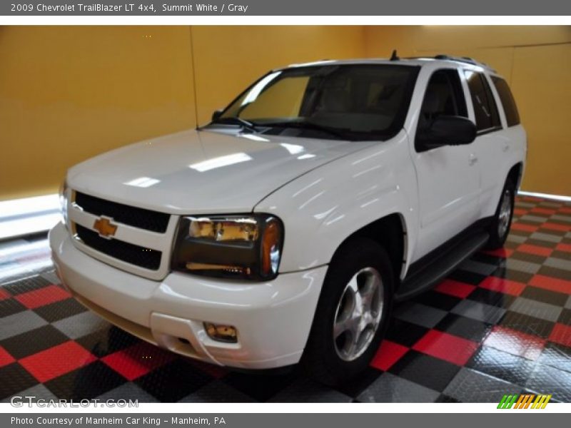 Summit White / Gray 2009 Chevrolet TrailBlazer LT 4x4
