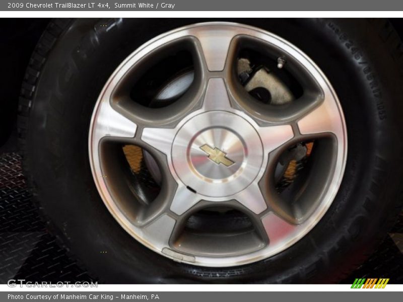 Summit White / Gray 2009 Chevrolet TrailBlazer LT 4x4