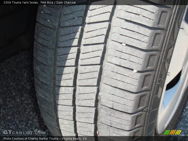 Flint Mica / Dark Charcoal 2009 Toyota Yaris Sedan