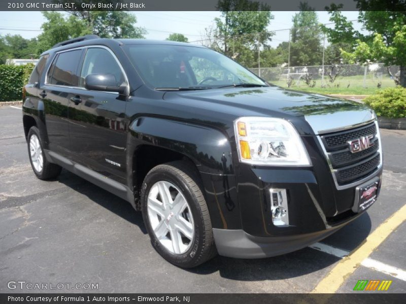 Front 3/4 View of 2010 Terrain SLT