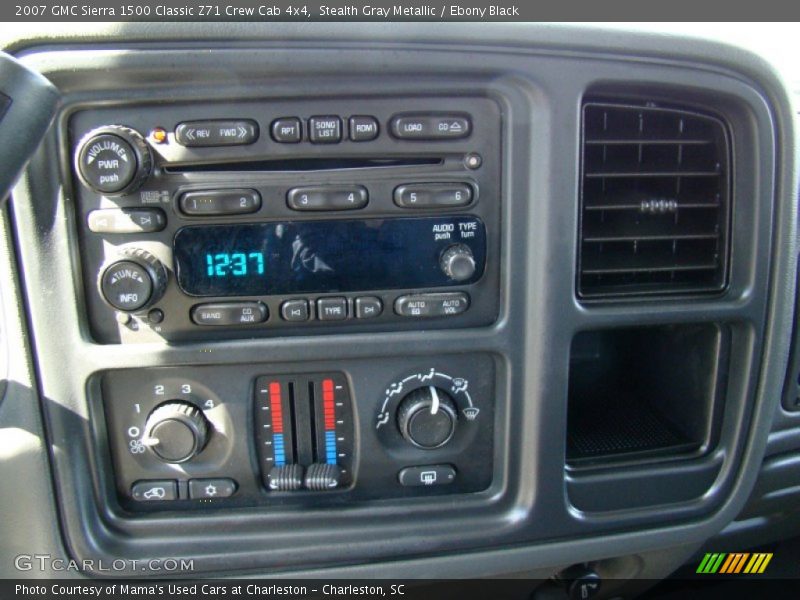Stealth Gray Metallic / Ebony Black 2007 GMC Sierra 1500 Classic Z71 Crew Cab 4x4
