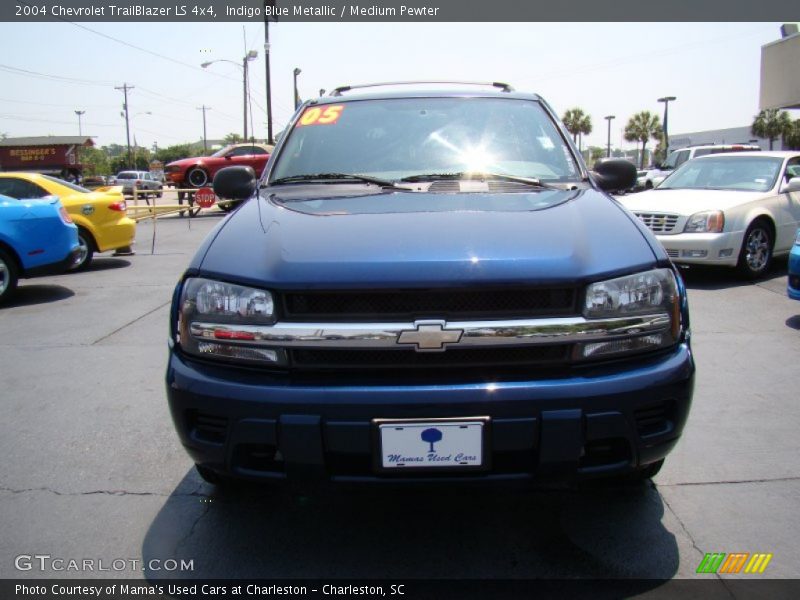 Indigo Blue Metallic / Medium Pewter 2004 Chevrolet TrailBlazer LS 4x4