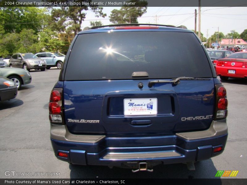 Indigo Blue Metallic / Medium Pewter 2004 Chevrolet TrailBlazer LS 4x4