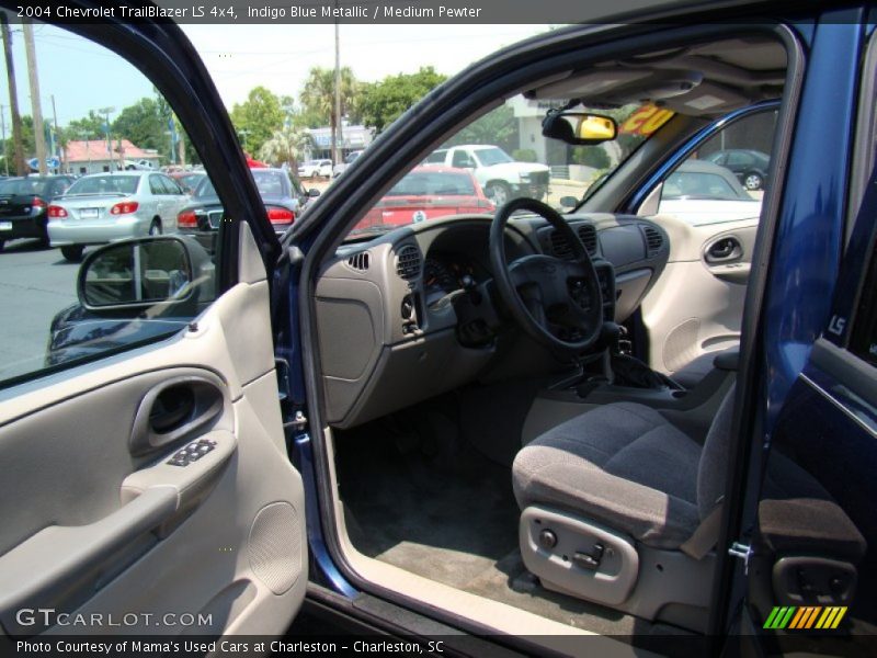 Indigo Blue Metallic / Medium Pewter 2004 Chevrolet TrailBlazer LS 4x4