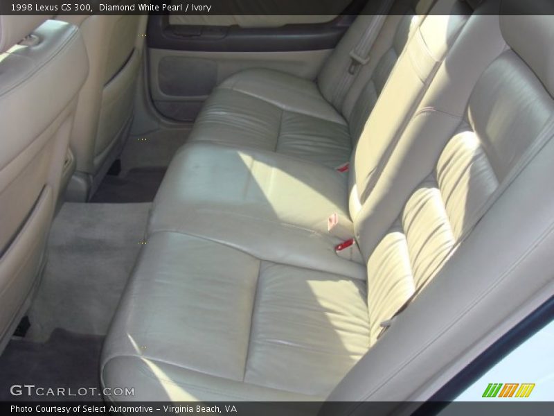 Diamond White Pearl / Ivory 1998 Lexus GS 300