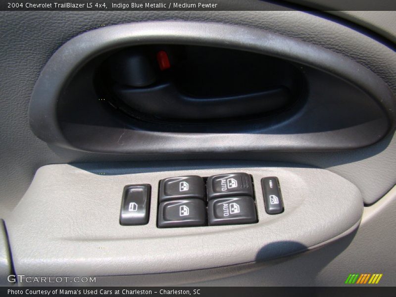 Indigo Blue Metallic / Medium Pewter 2004 Chevrolet TrailBlazer LS 4x4