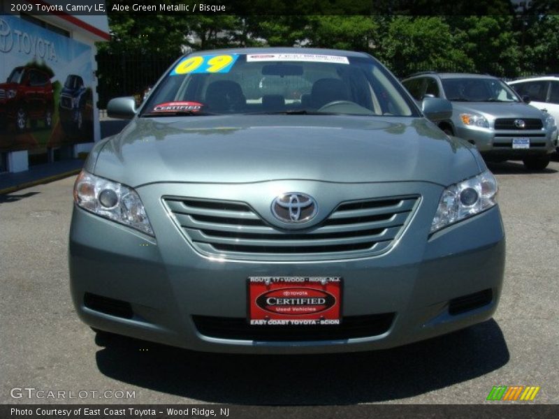 Aloe Green Metallic / Bisque 2009 Toyota Camry LE
