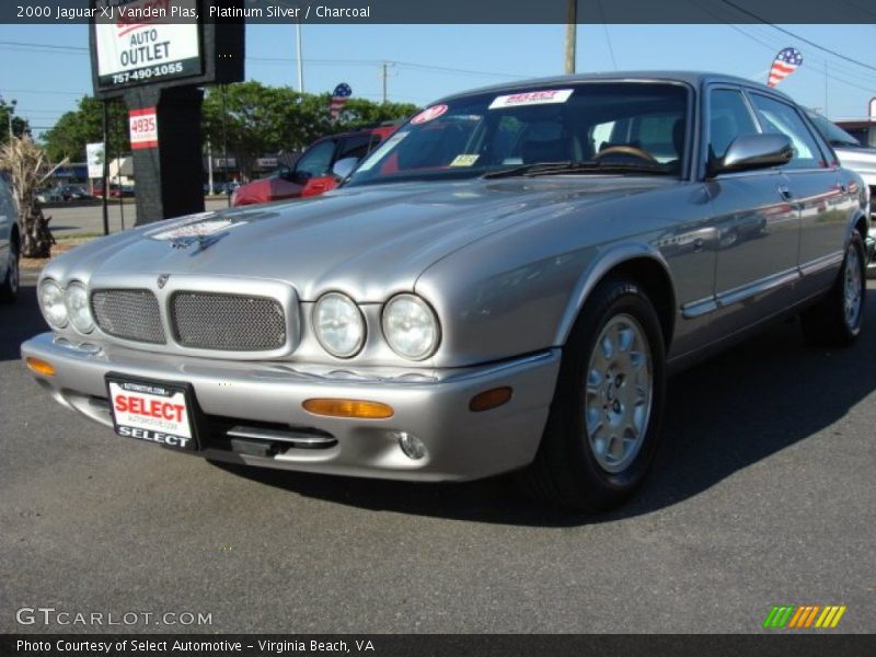Platinum Silver / Charcoal 2000 Jaguar XJ Vanden Plas