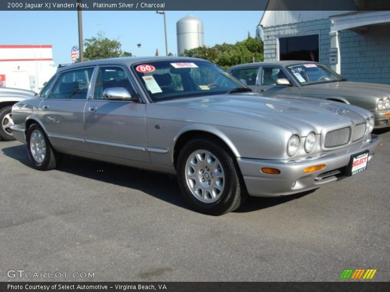 Platinum Silver / Charcoal 2000 Jaguar XJ Vanden Plas