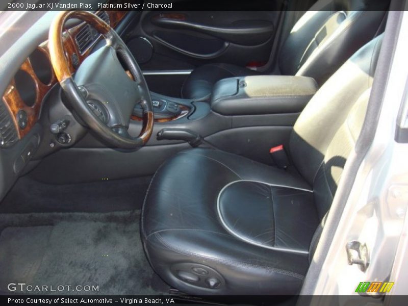 Platinum Silver / Charcoal 2000 Jaguar XJ Vanden Plas