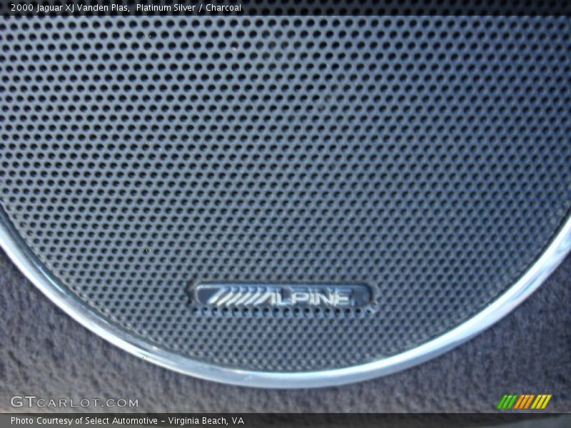 Platinum Silver / Charcoal 2000 Jaguar XJ Vanden Plas