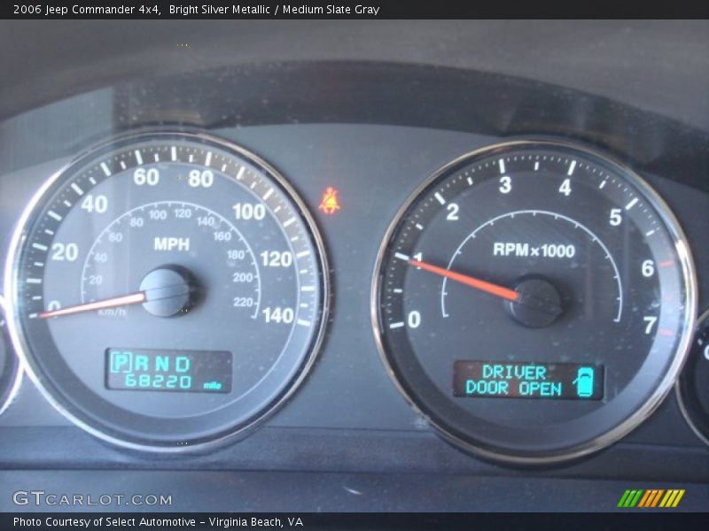 Bright Silver Metallic / Medium Slate Gray 2006 Jeep Commander 4x4