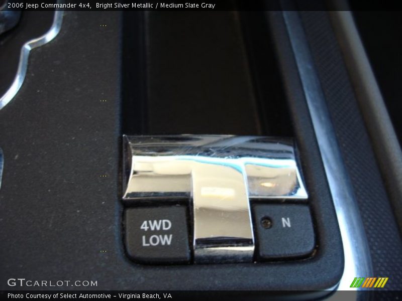Bright Silver Metallic / Medium Slate Gray 2006 Jeep Commander 4x4