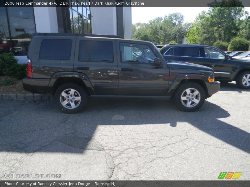 Dark Khaki Pearl / Dark Khaki/Light Graystone 2006 Jeep Commander 4x4