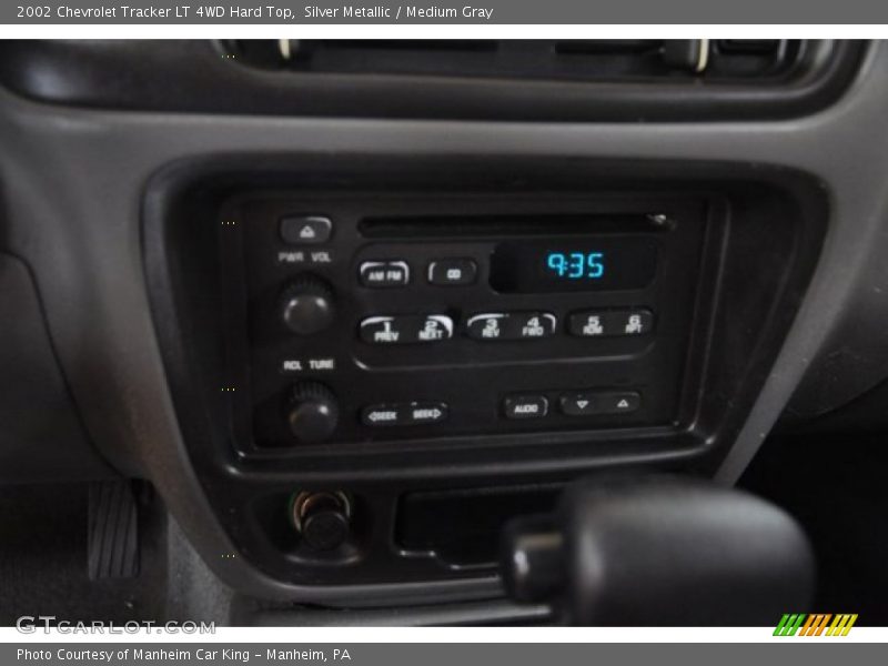 Silver Metallic / Medium Gray 2002 Chevrolet Tracker LT 4WD Hard Top