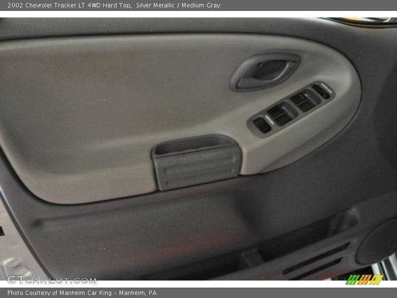 Silver Metallic / Medium Gray 2002 Chevrolet Tracker LT 4WD Hard Top