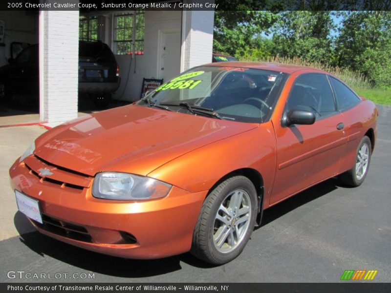 Sunburst Orange Metallic / Graphite Gray 2005 Chevrolet Cavalier Coupe