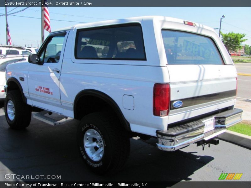 Oxford White / Grey 1996 Ford Bronco XL 4x4