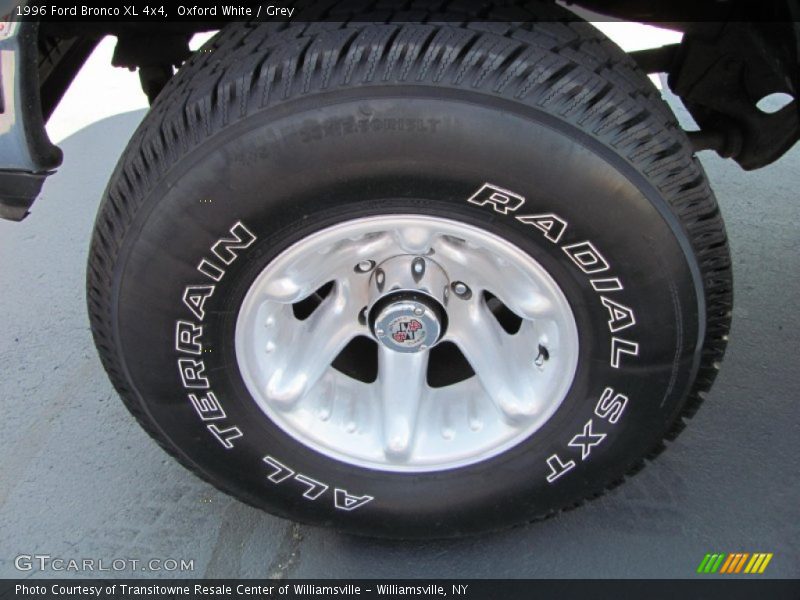 Custom Wheels of 1996 Bronco XL 4x4