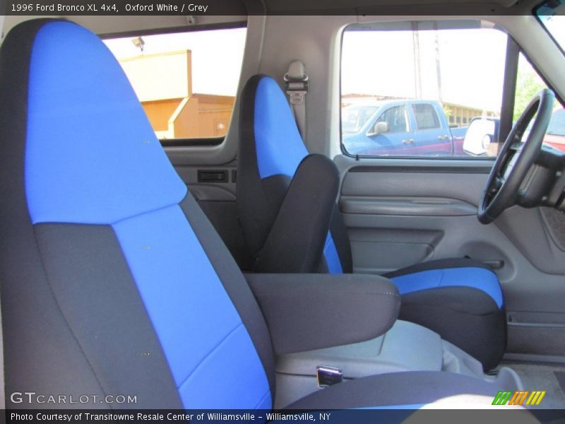 Oxford White / Grey 1996 Ford Bronco XL 4x4