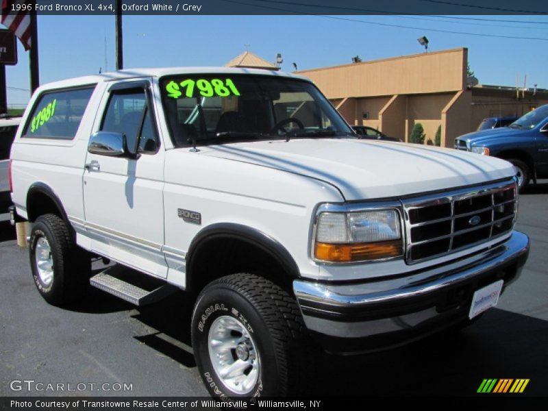 Oxford White / Grey 1996 Ford Bronco XL 4x4