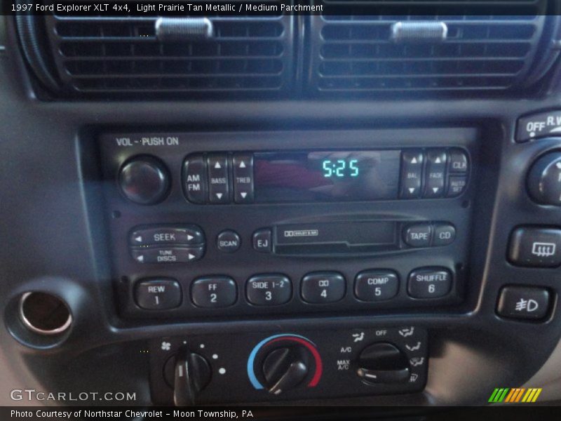 Light Prairie Tan Metallic / Medium Parchment 1997 Ford Explorer XLT 4x4