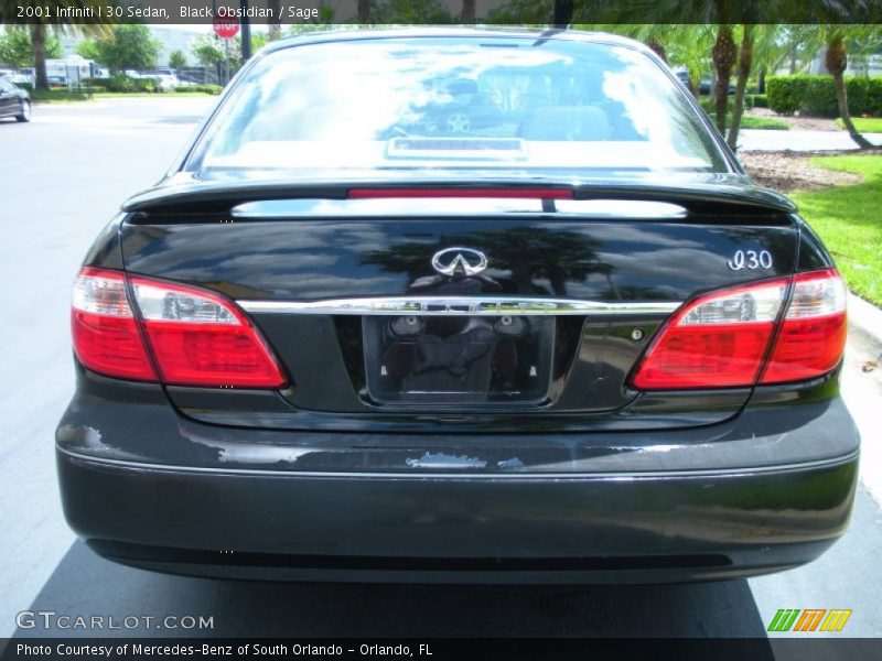 Black Obsidian / Sage 2001 Infiniti I 30 Sedan