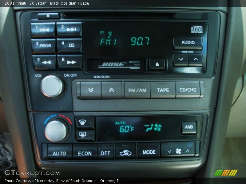 Black Obsidian / Sage 2001 Infiniti I 30 Sedan