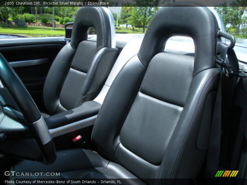 Ricochet Silver Metallic / Ebony Black 2005 Chevrolet SSR