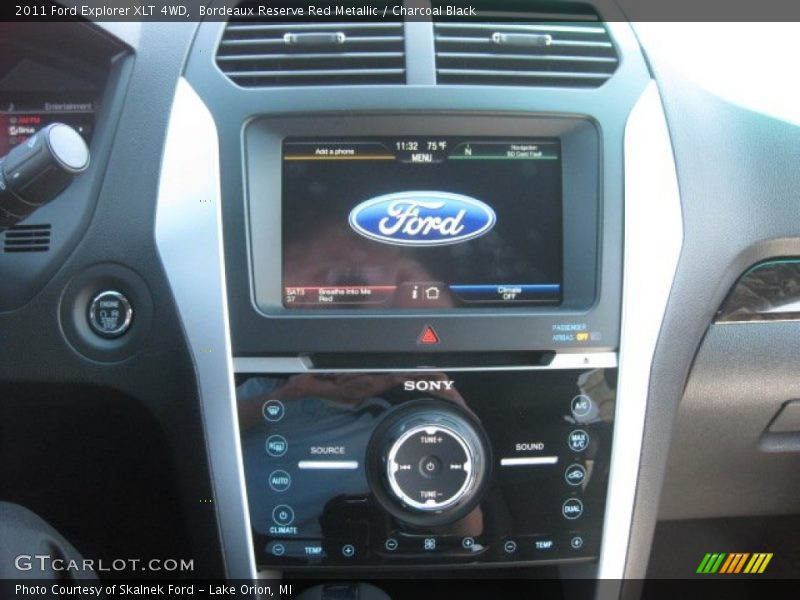 Bordeaux Reserve Red Metallic / Charcoal Black 2011 Ford Explorer XLT 4WD