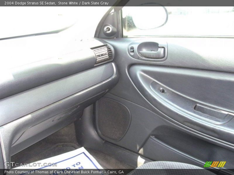 Stone White / Dark Slate Gray 2004 Dodge Stratus SE Sedan