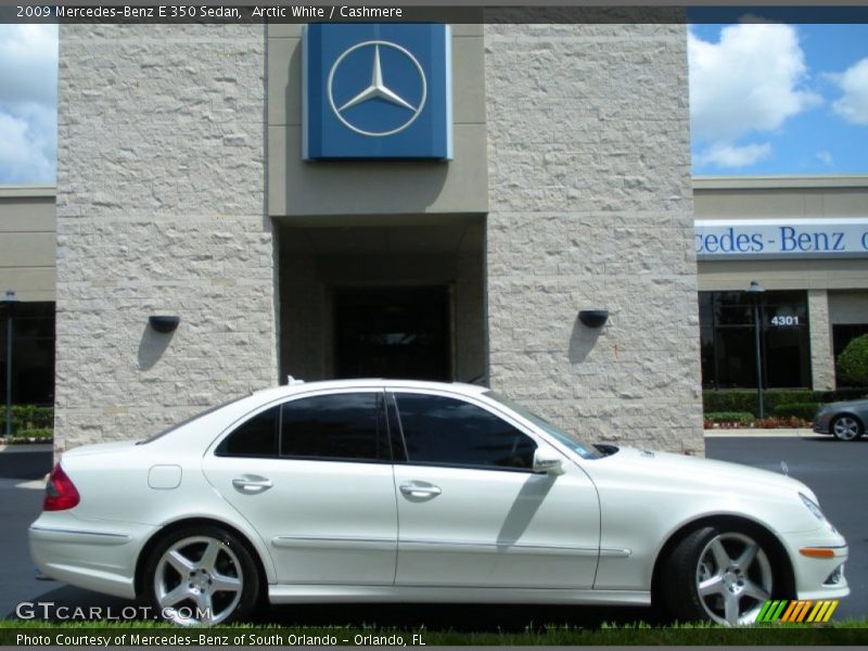Arctic White / Cashmere 2009 Mercedes-Benz E 350 Sedan