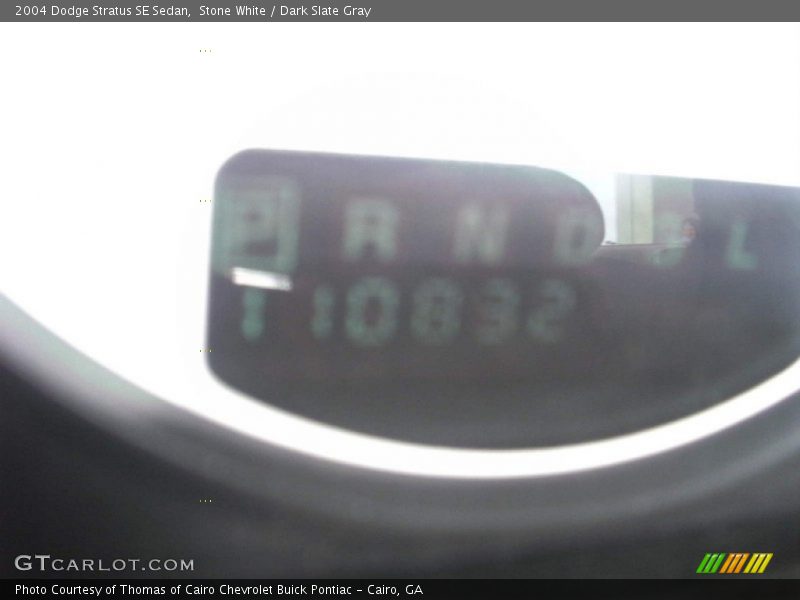 Stone White / Dark Slate Gray 2004 Dodge Stratus SE Sedan