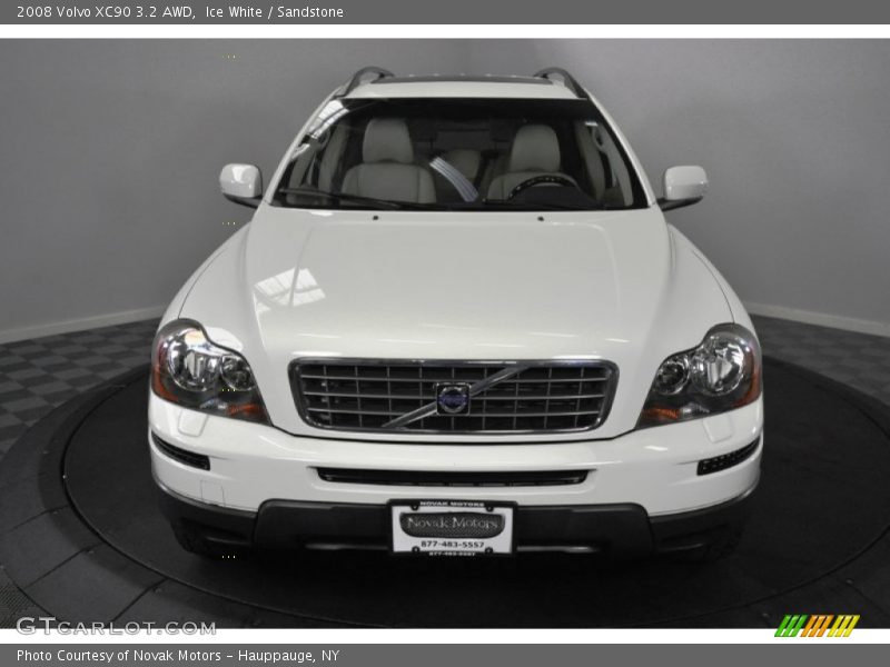 Ice White / Sandstone 2008 Volvo XC90 3.2 AWD