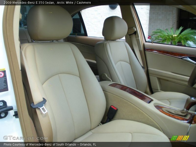 Arctic White / Cashmere 2009 Mercedes-Benz E 350 Sedan