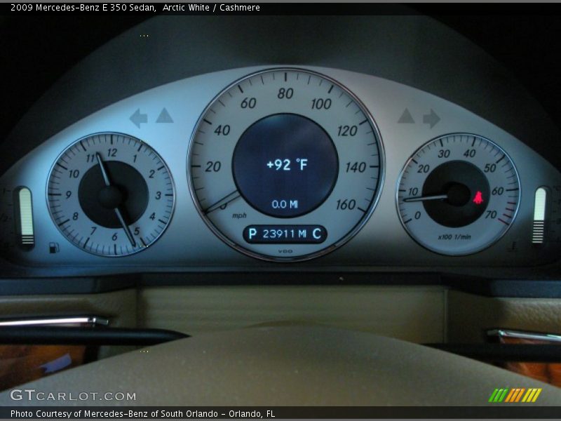 Arctic White / Cashmere 2009 Mercedes-Benz E 350 Sedan