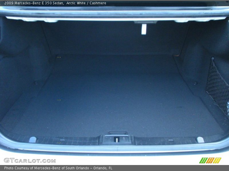 Arctic White / Cashmere 2009 Mercedes-Benz E 350 Sedan