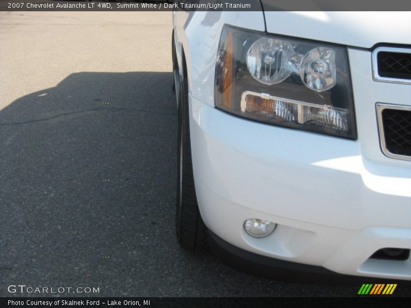 Summit White / Dark Titanium/Light Titanium 2007 Chevrolet Avalanche LT 4WD