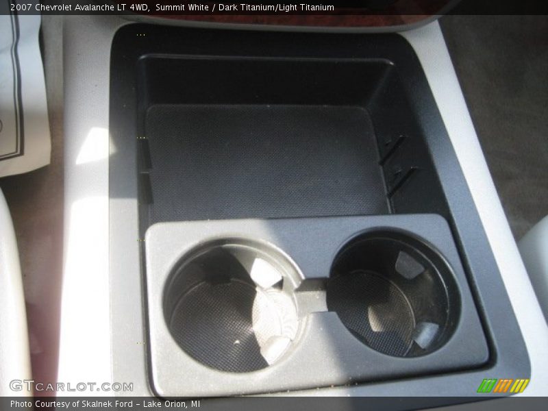 Summit White / Dark Titanium/Light Titanium 2007 Chevrolet Avalanche LT 4WD