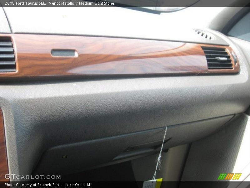 Merlot Metallic / Medium Light Stone 2008 Ford Taurus SEL