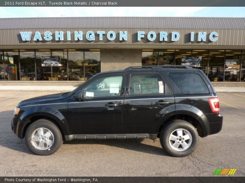 Tuxedo Black Metallic / Charcoal Black 2011 Ford Escape XLT