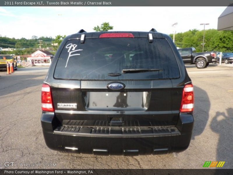 Tuxedo Black Metallic / Charcoal Black 2011 Ford Escape XLT