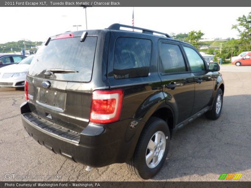 Tuxedo Black Metallic / Charcoal Black 2011 Ford Escape XLT