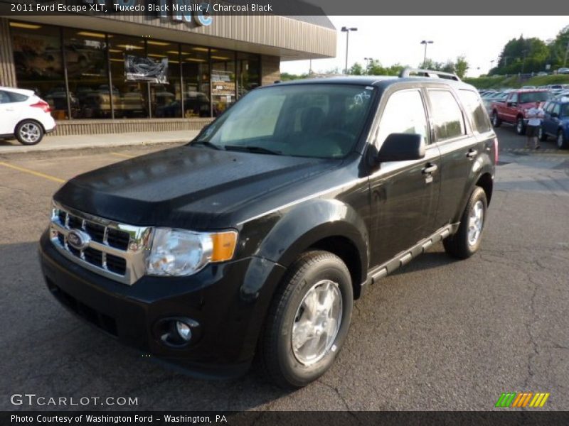 Tuxedo Black Metallic / Charcoal Black 2011 Ford Escape XLT