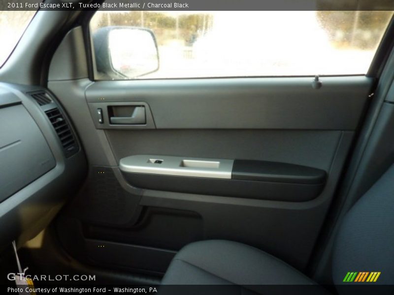 Tuxedo Black Metallic / Charcoal Black 2011 Ford Escape XLT