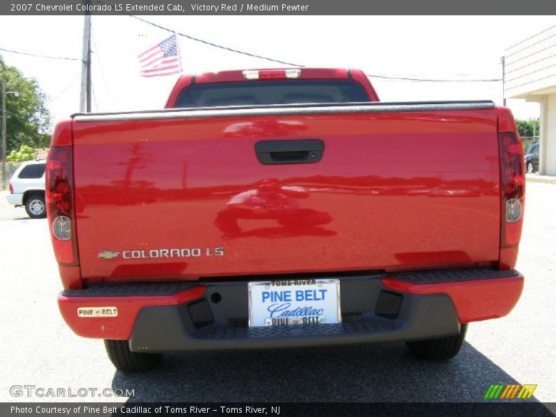Victory Red / Medium Pewter 2007 Chevrolet Colorado LS Extended Cab